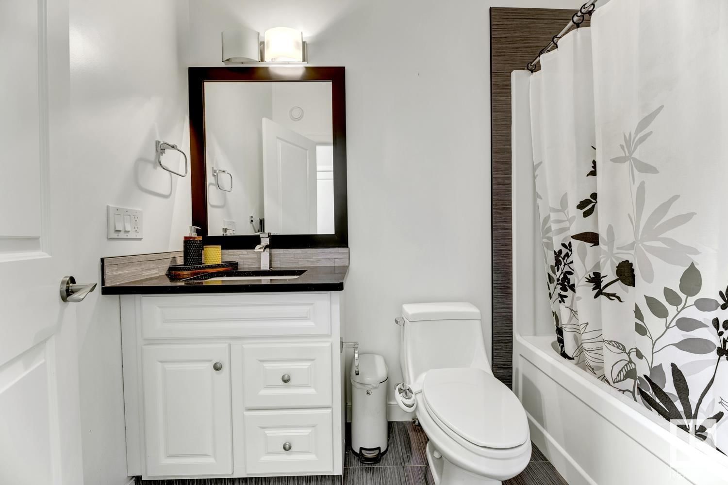 NW - 16516 131 ST Image 11