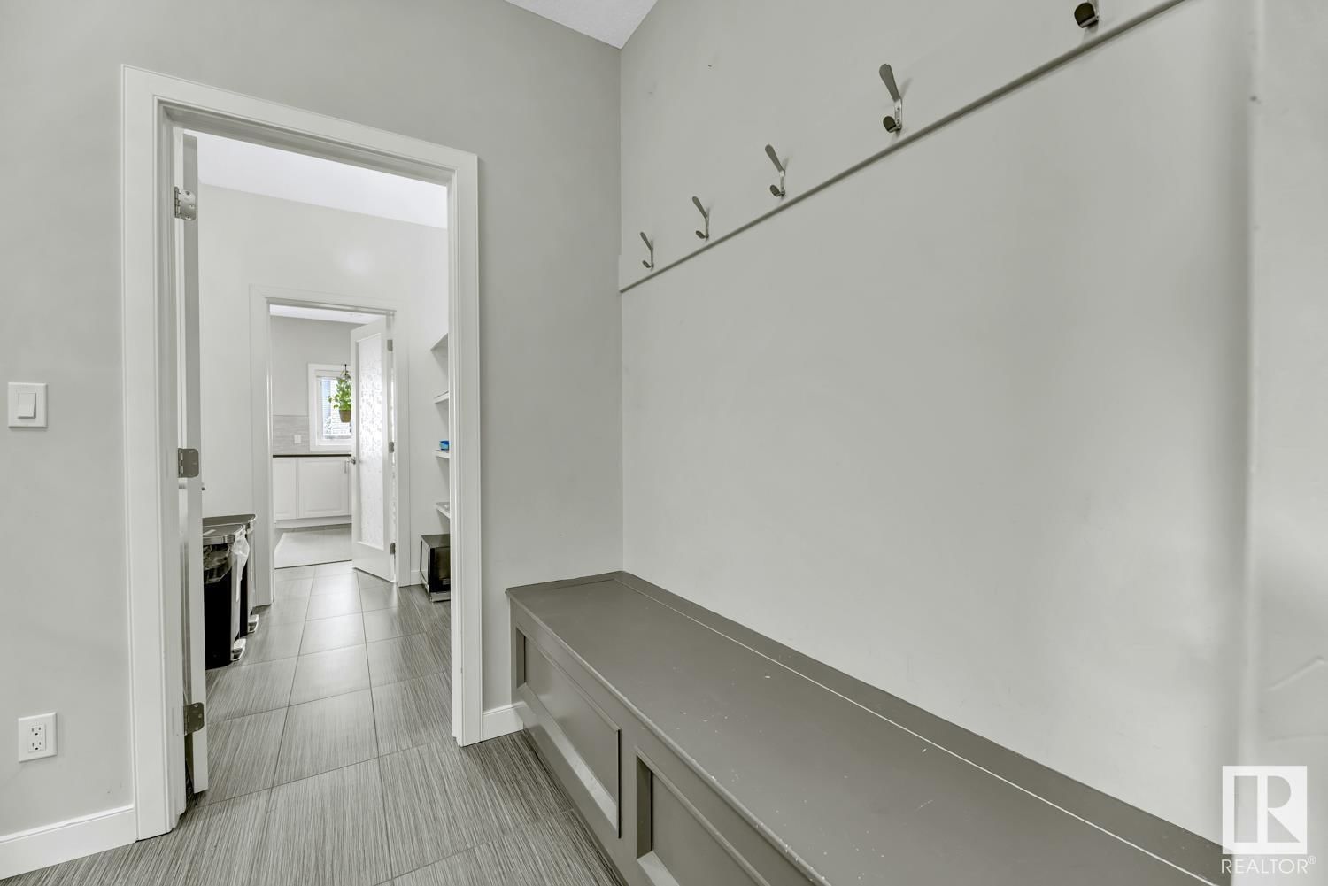 NW - 16516 131 ST Image 12