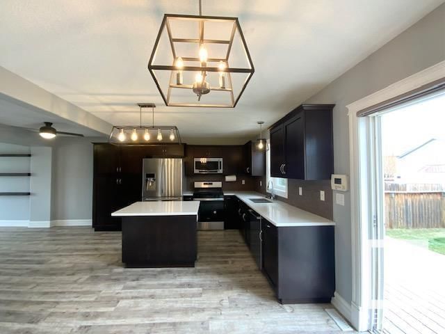 3906 56 AV Image 11