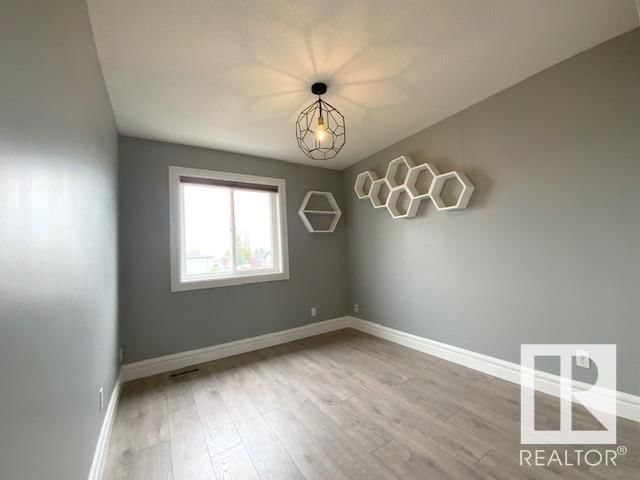 3906 56 AV Image 33