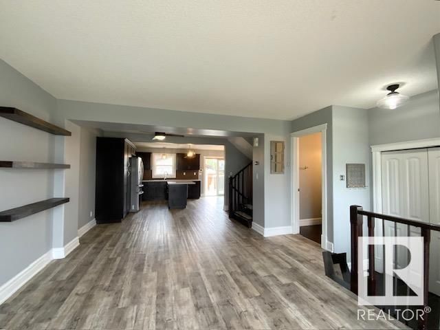 3906 56 AV Image 7
