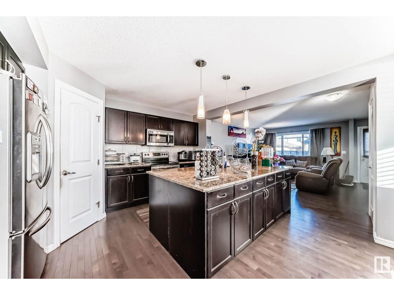 Nw - 1839 32 St Edmonton, Alberta