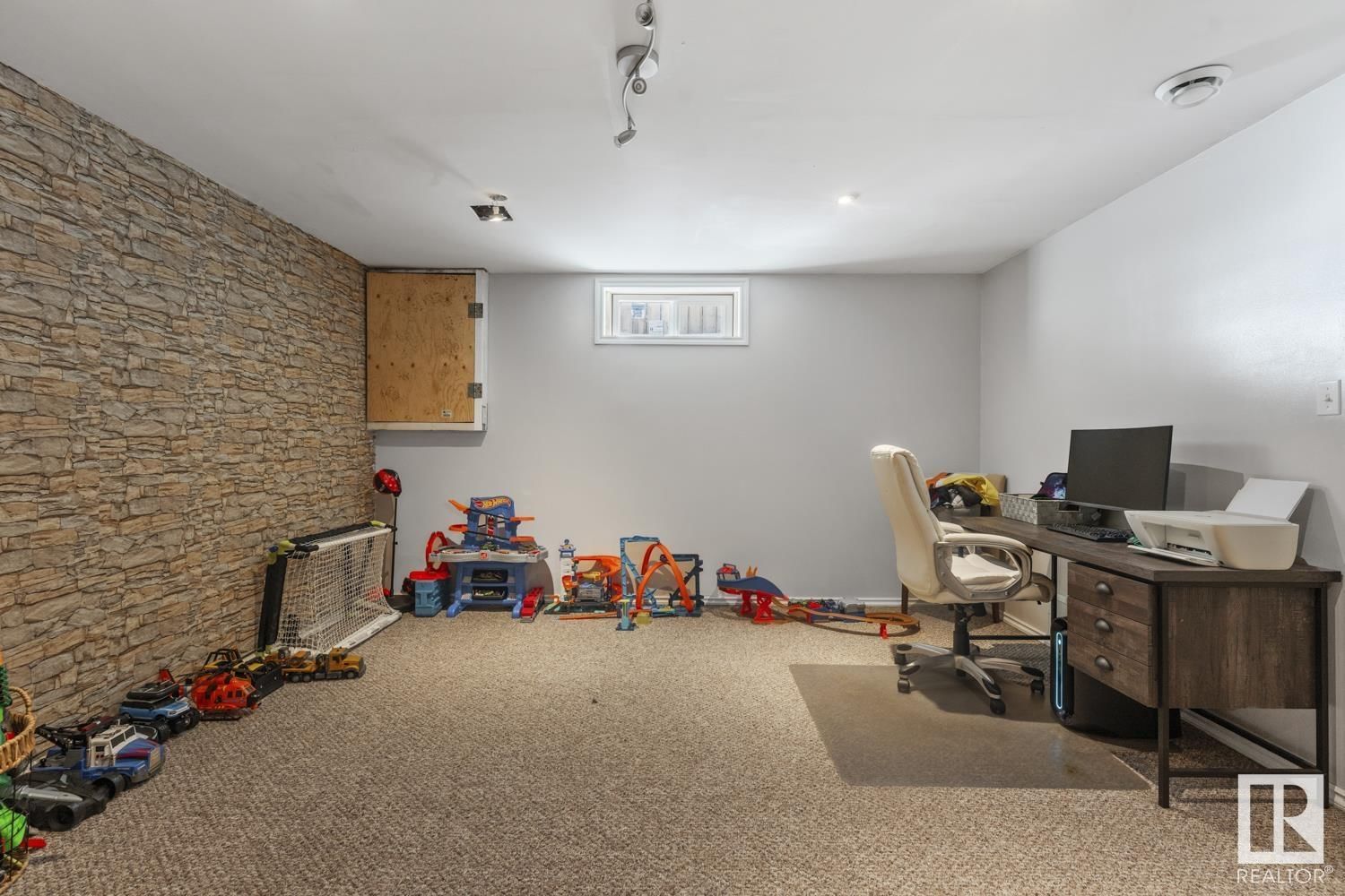 2034 5 AV Image 32