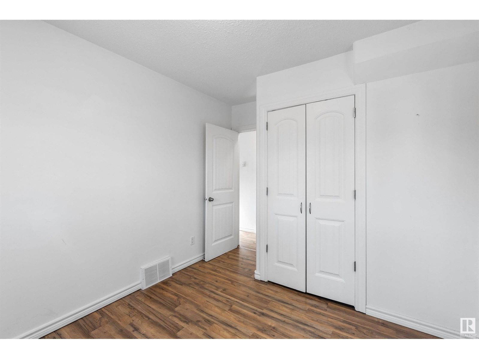 NW - 12114 85 ST Image 11