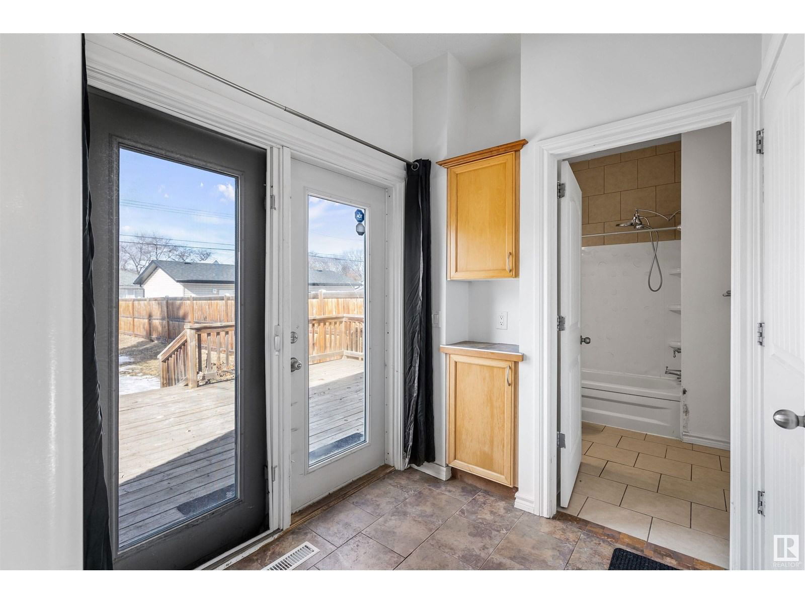 NW - 12114 85 ST Image 8