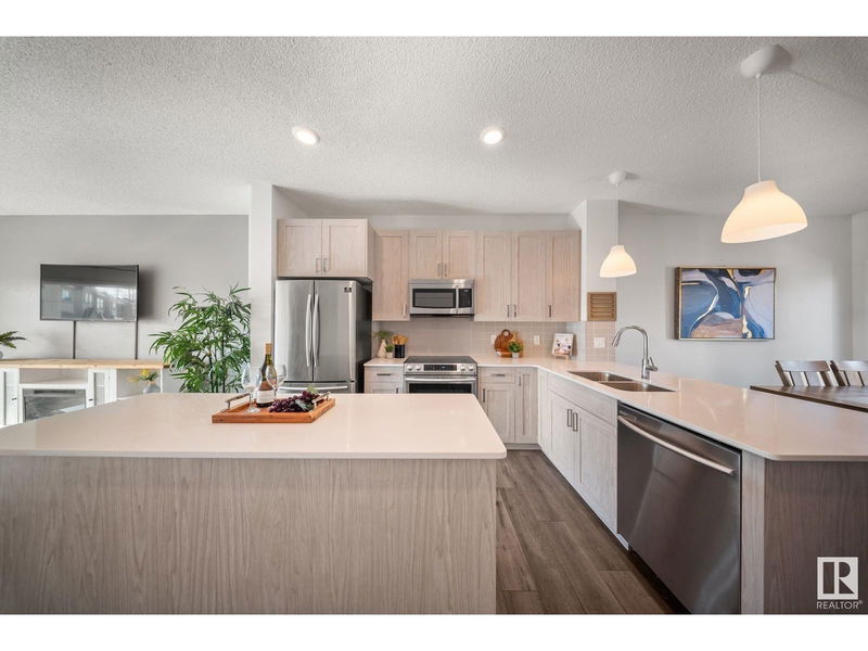 17427 77 Street Edmonton, Alberta