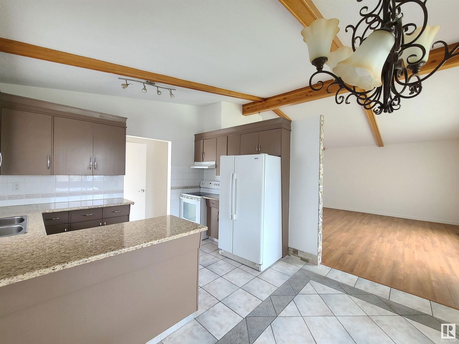15116 75a St Nw Edmonton, Alberta