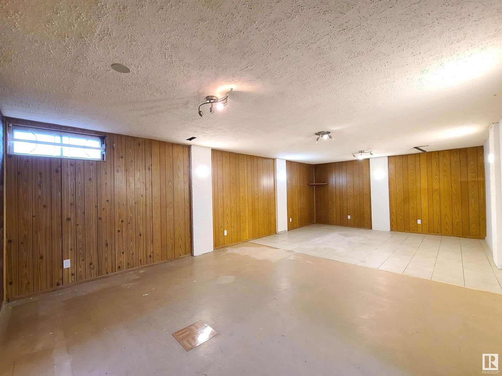 15116 75a St Nw Edmonton, Alberta