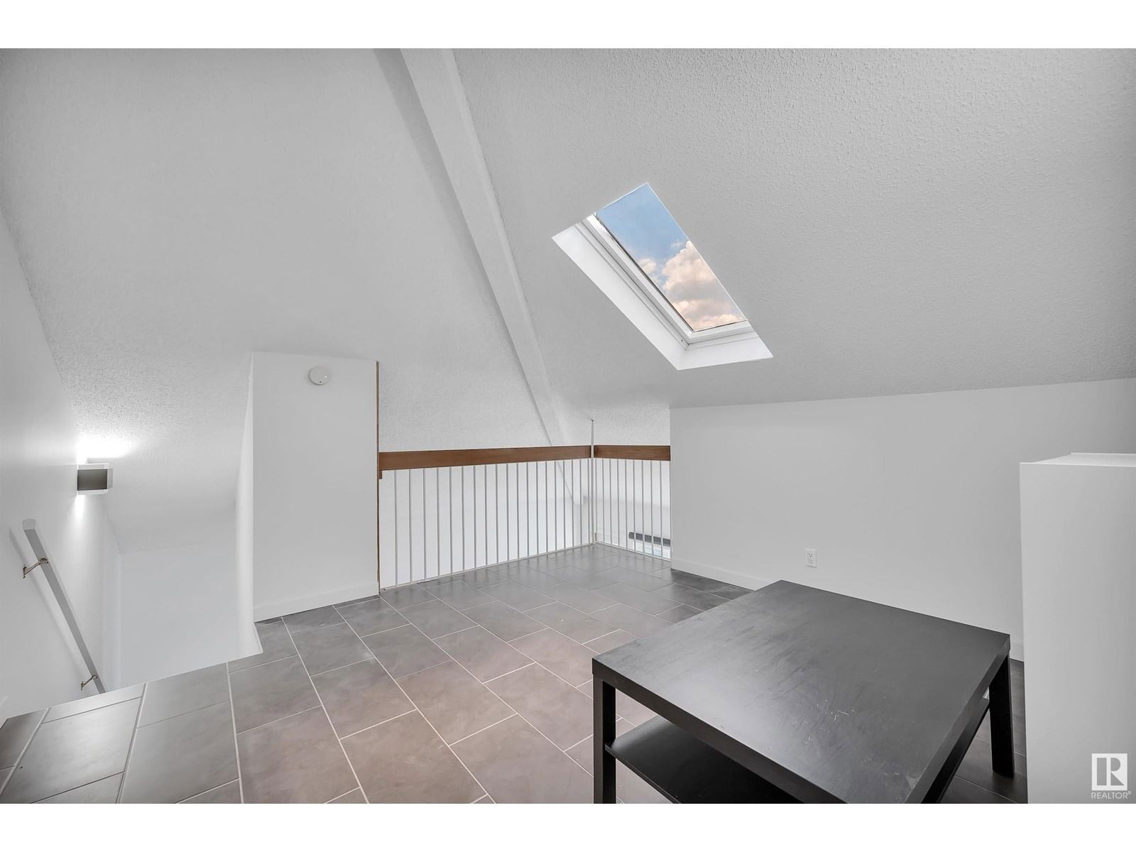 306 - 11115 80 AV Image 38