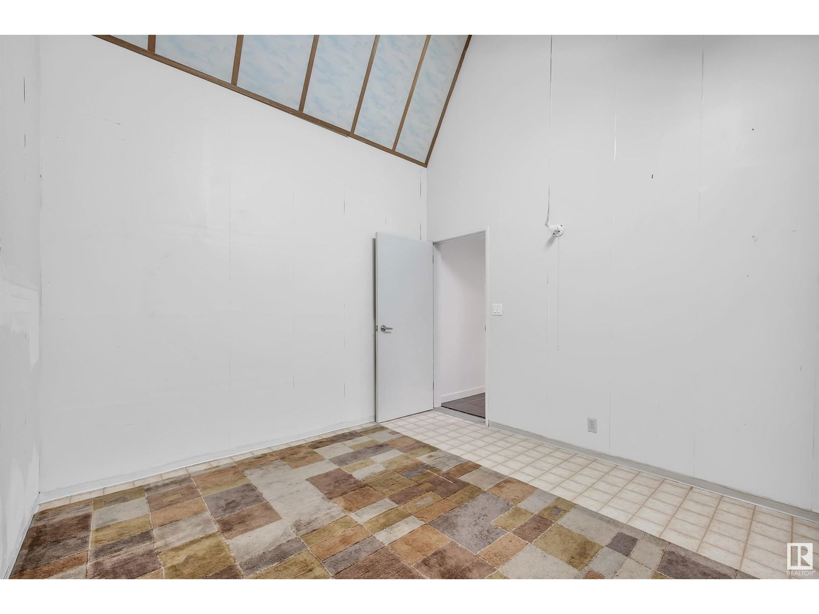 306 - 11115 80 AV Image 42