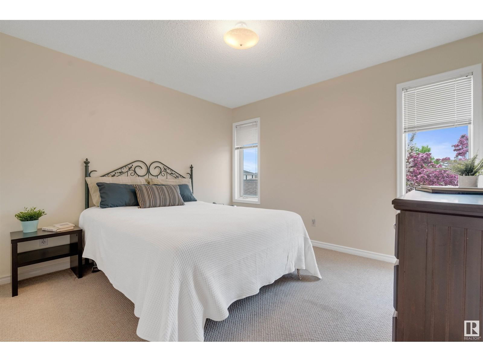 510 River Point Pl Edmonton, Alberta