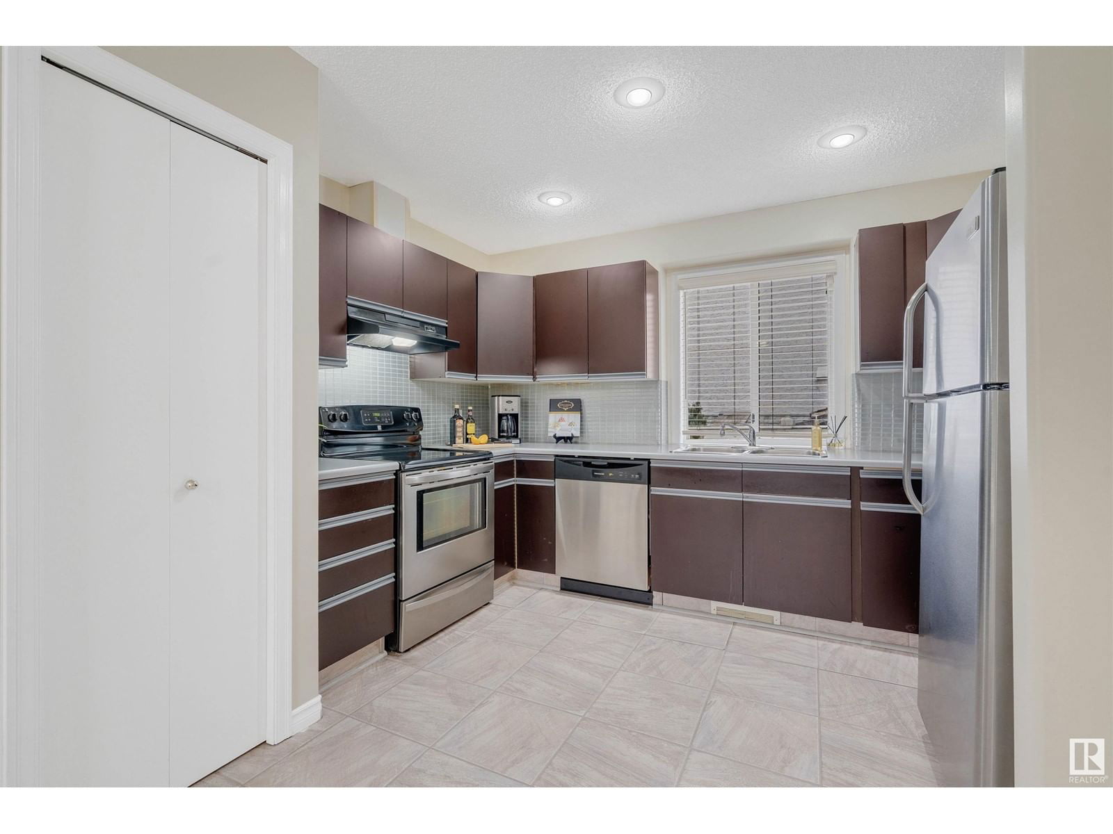 510 River Point Pl Edmonton, Alberta