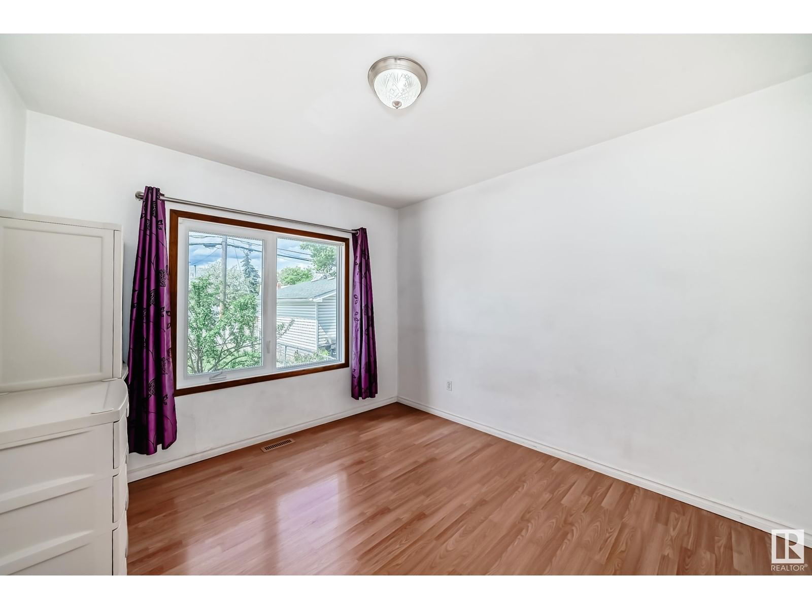 11216 94 St Edmonton, Alberta