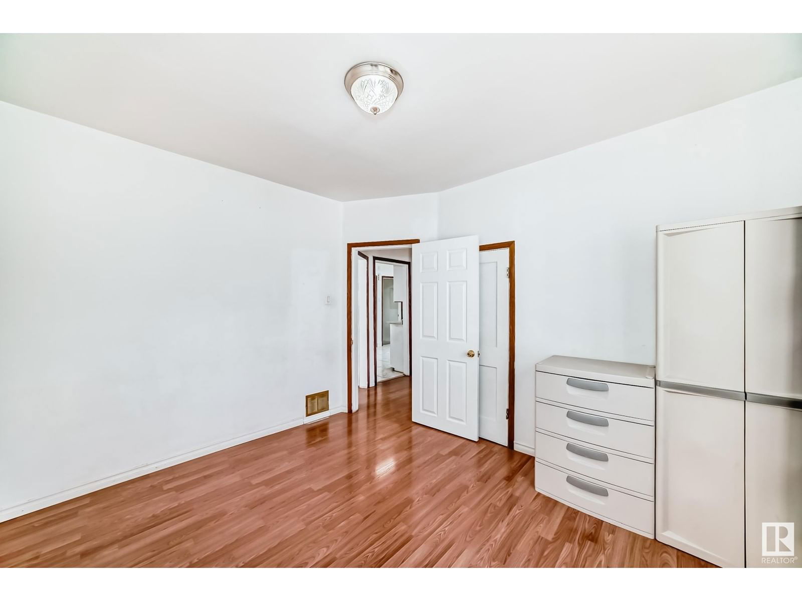 11216 94 St Edmonton, Alberta