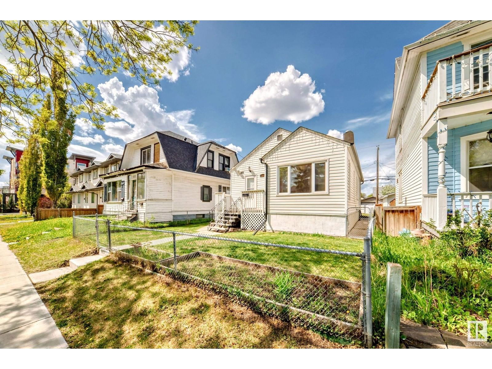 11216 94 St Edmonton, Alberta