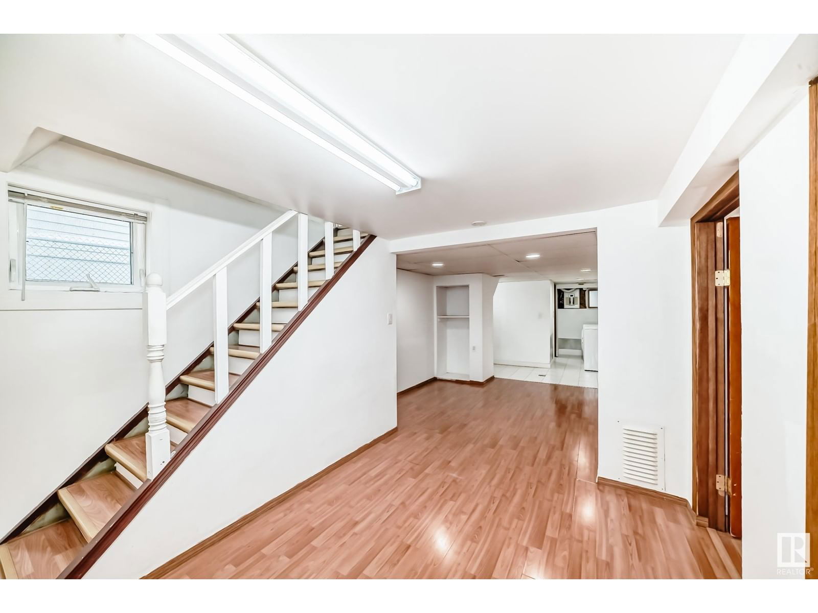 11216 94 St Edmonton, Alberta