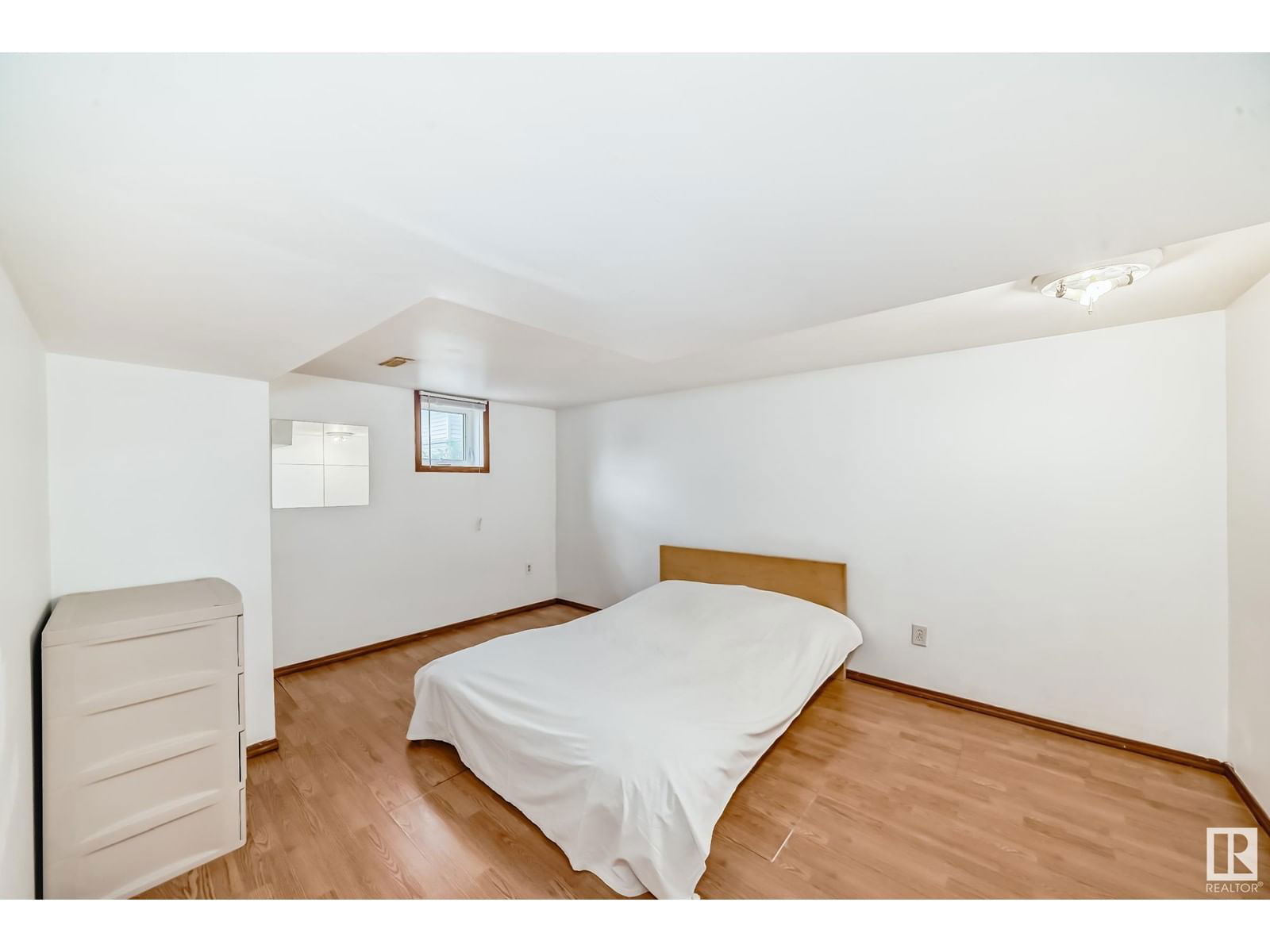 11216 94 St Edmonton, Alberta