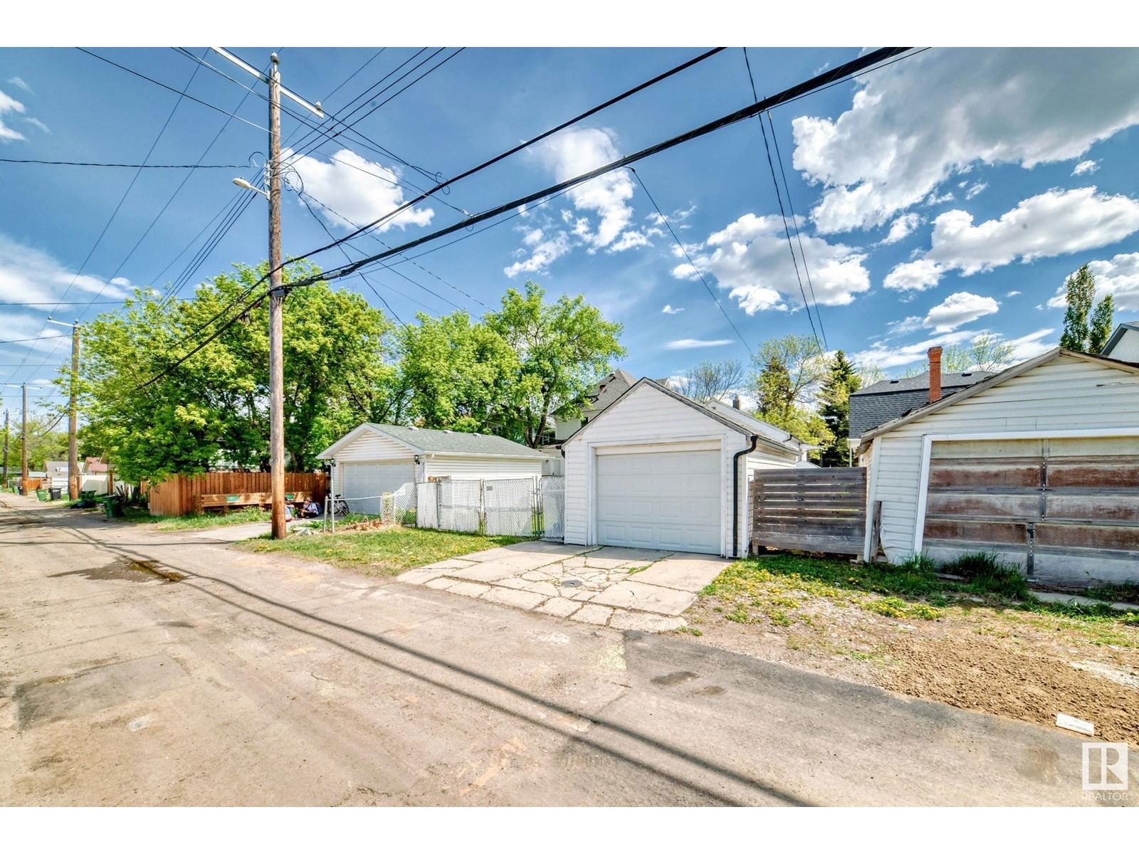 11216 94 St Edmonton, Alberta