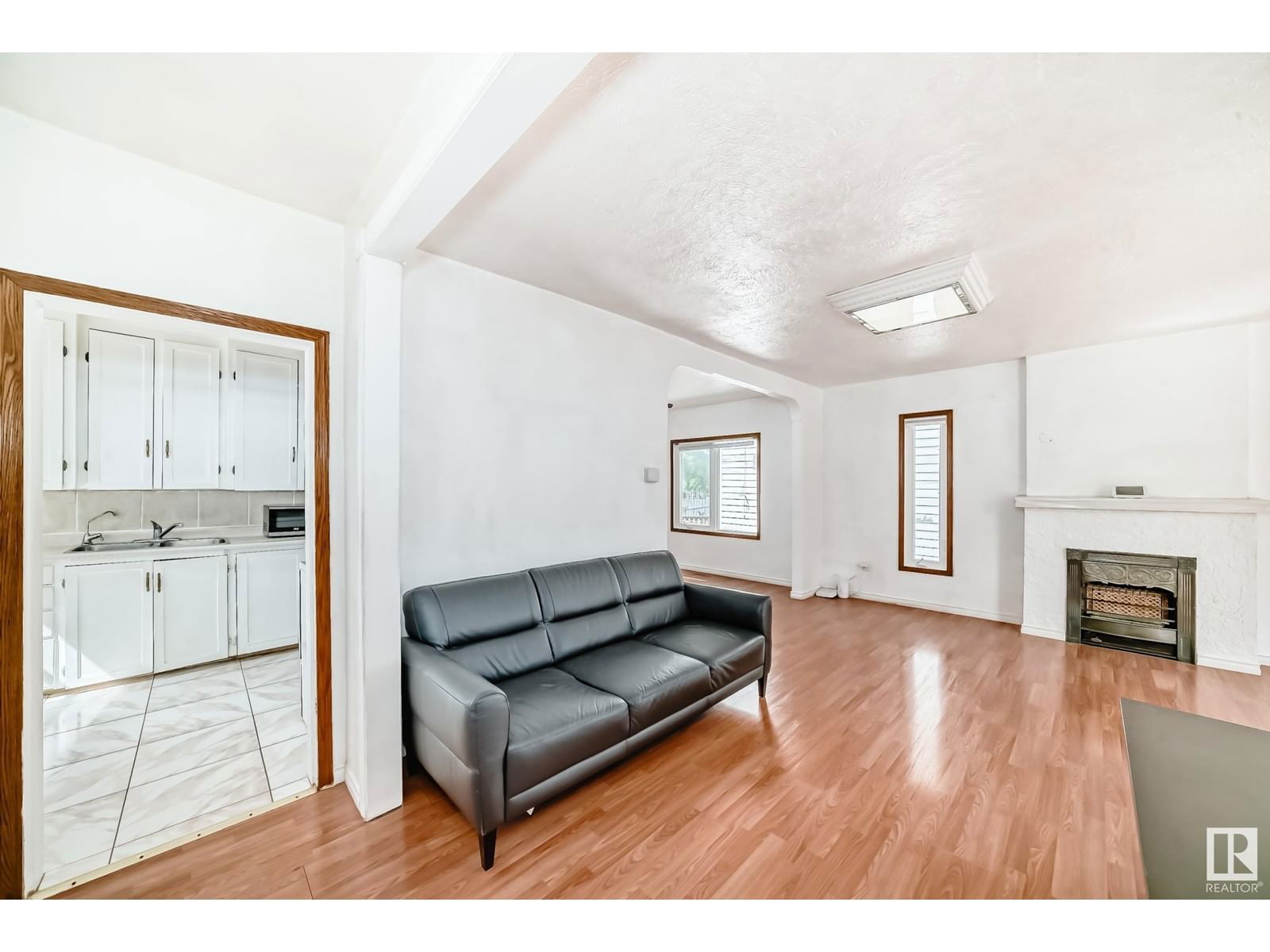 11216 94 St Edmonton, Alberta