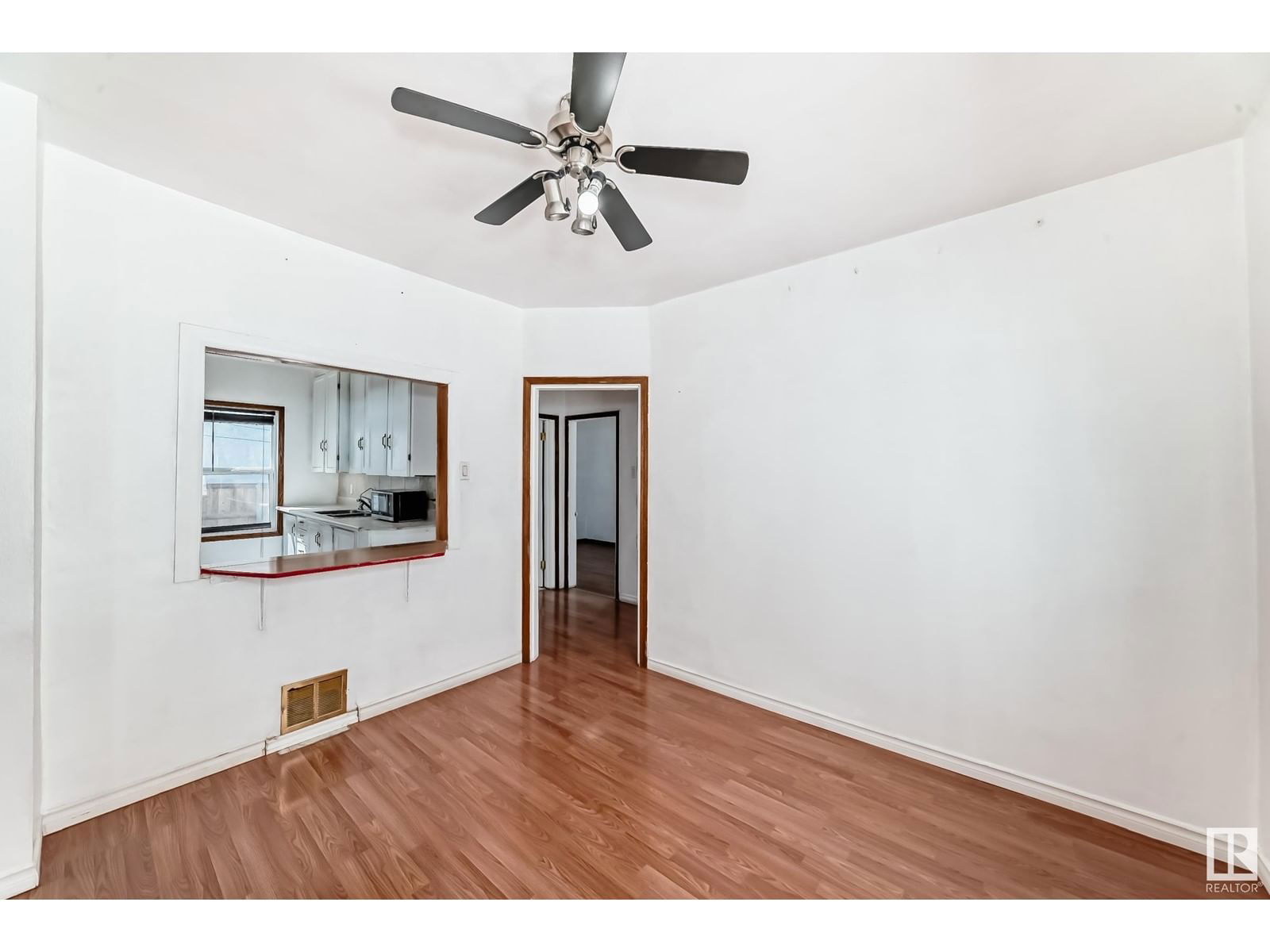 11216 94 St Edmonton, Alberta