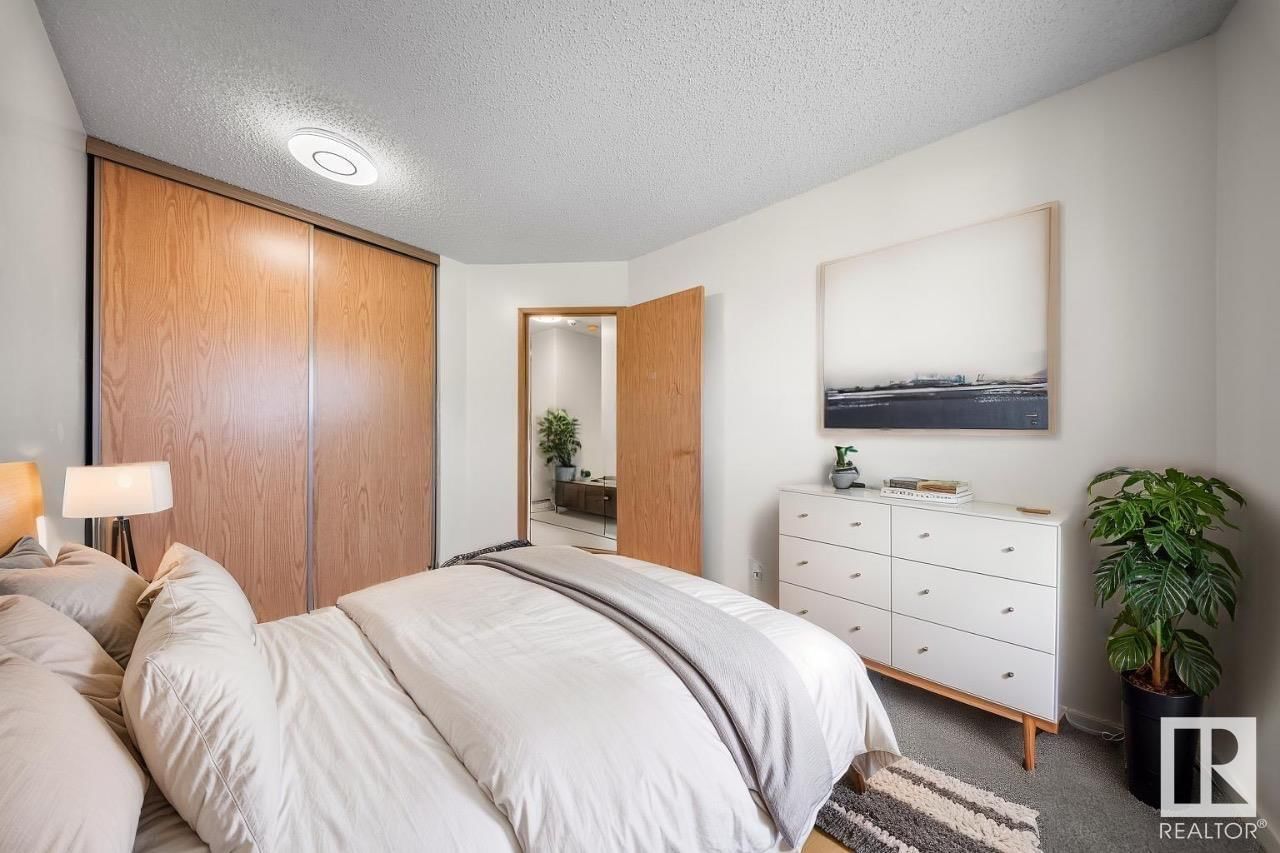 332 Kirkpatrick Cr Edmonton, Alberta