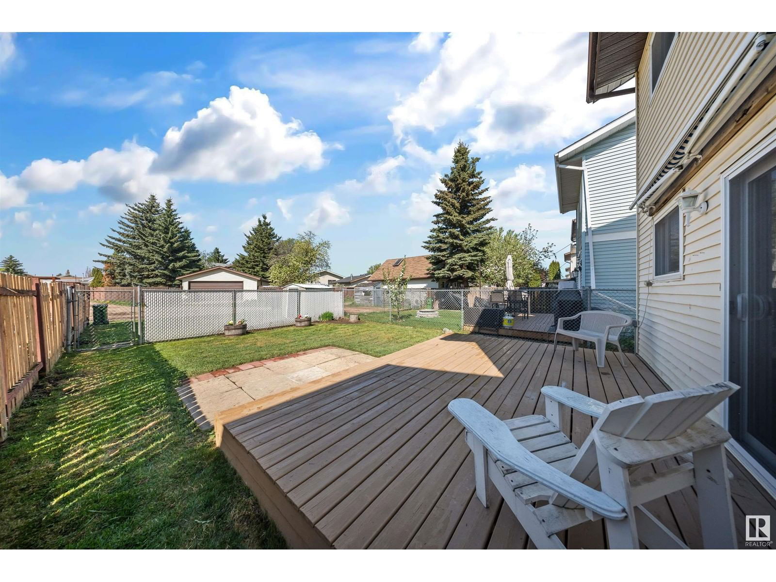 332 Kirkpatrick Cr Edmonton, Alberta