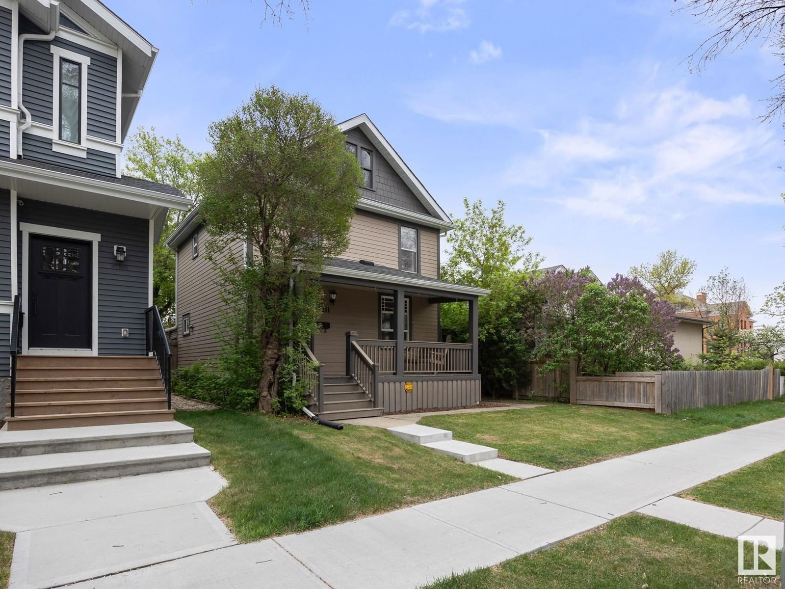 Nw - 11211 95a St Edmonton, Alberta