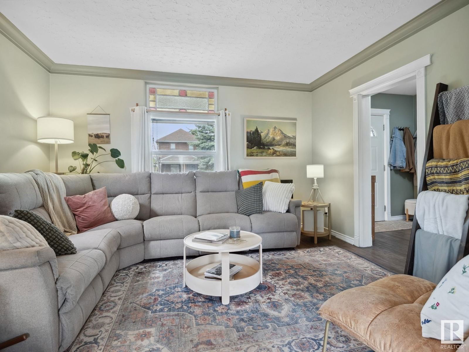 Nw - 11211 95a St Edmonton, Alberta