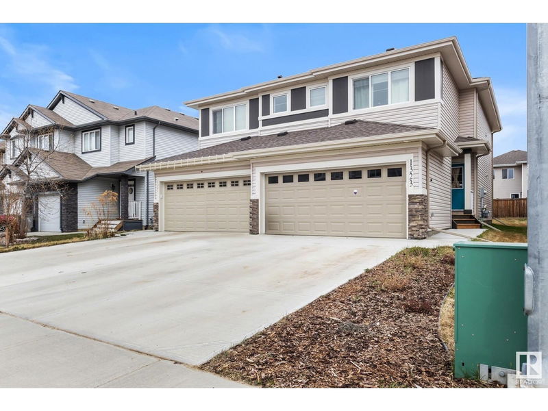 1323 South Creek Li Stony Plain, Alberta