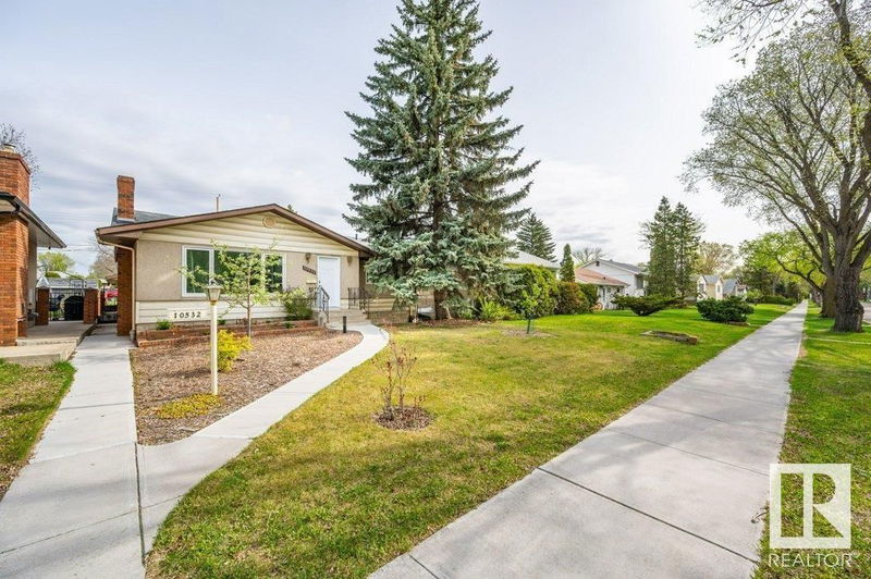 10532 128 Av Edmonton, Alberta
