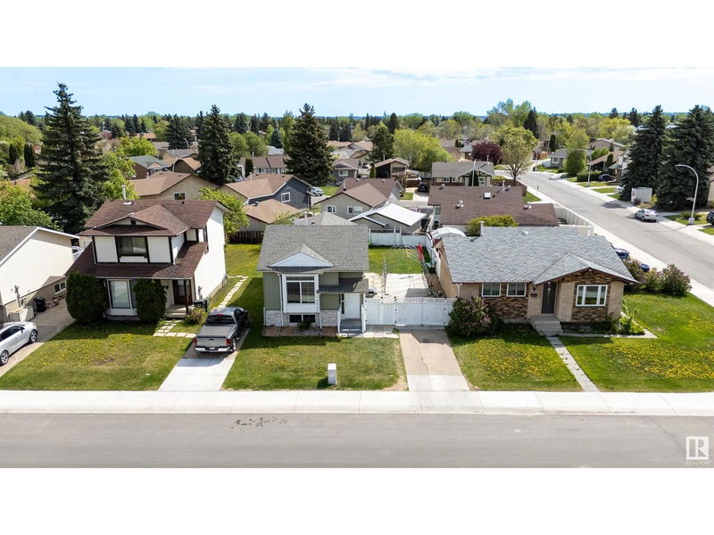 16907 103 St Edmonton, Alberta