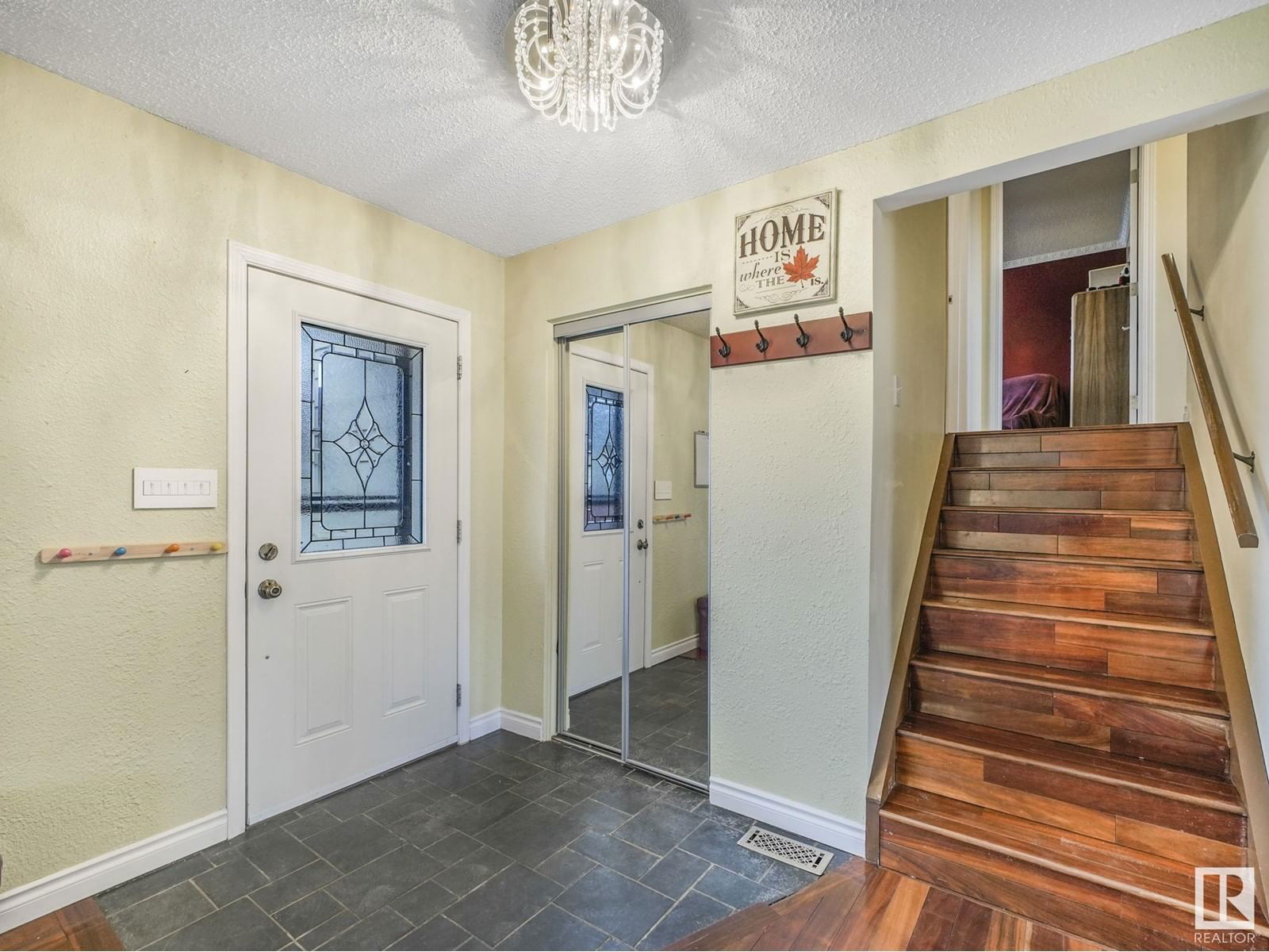 Nw - 18409 62b Av Edmonton, Alberta