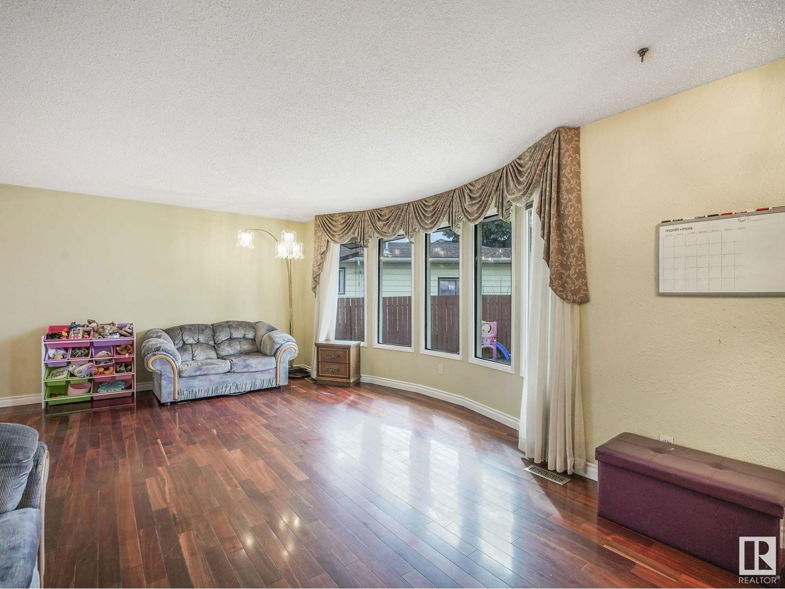 Nw - 18409 62b Av Edmonton, Alberta