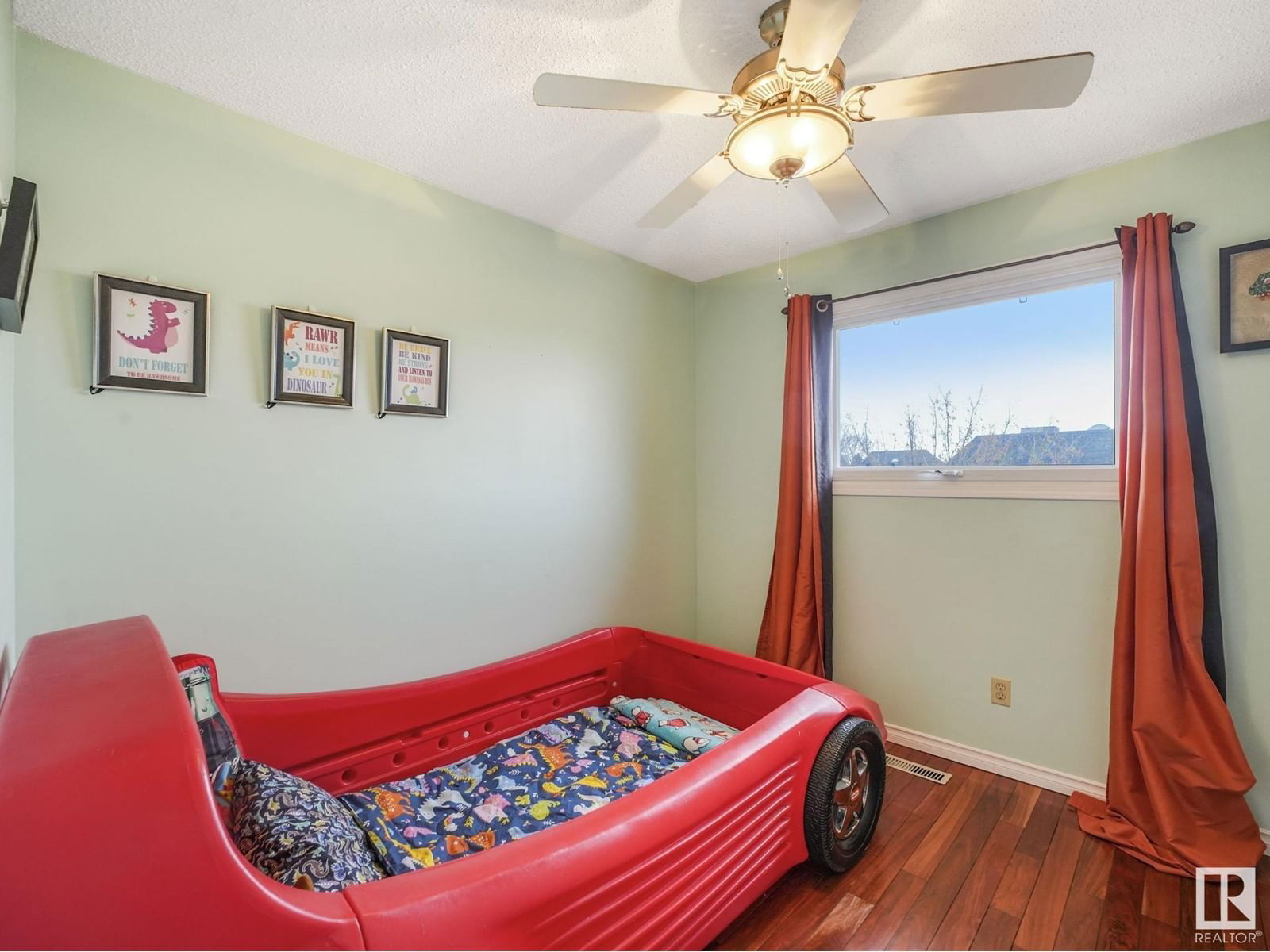 Nw - 18409 62b Av Edmonton, Alberta