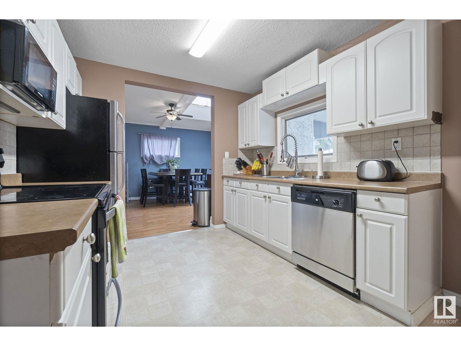 Nw - 3636 116 Av Edmonton, Alberta