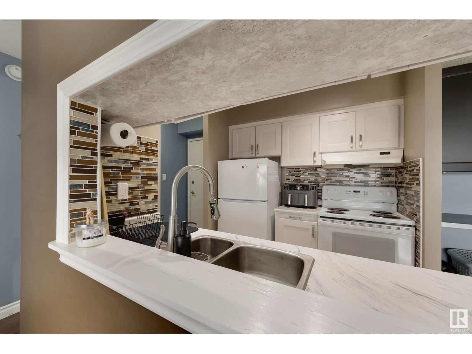 8315 - 1201 105 ST Image 12