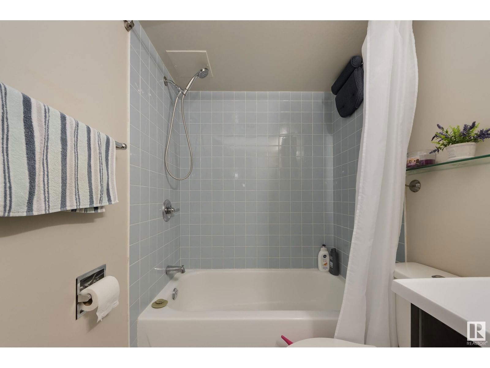 8315 - 1201 105 ST Image 25