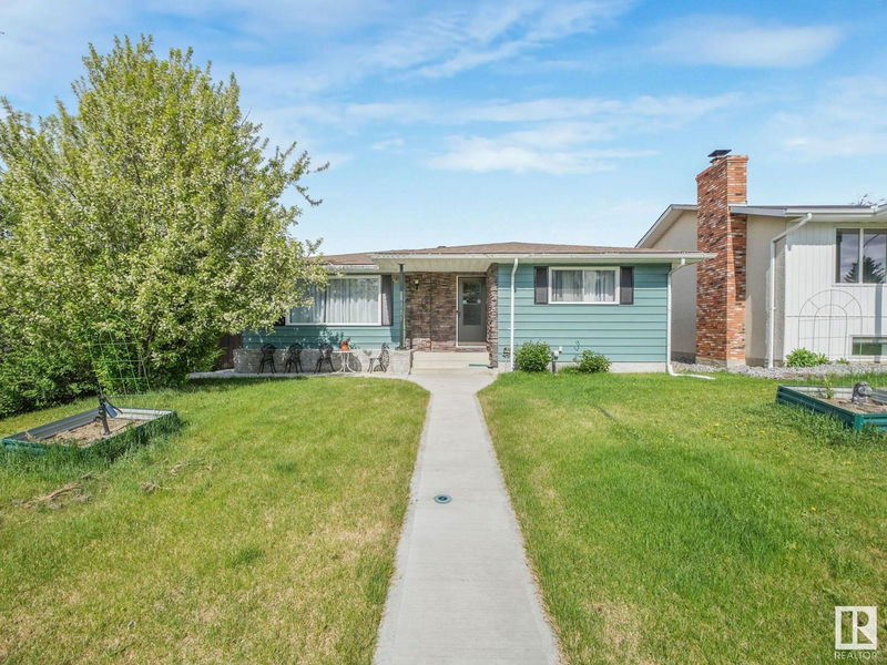 7120 39 Av Edmonton, Alberta
