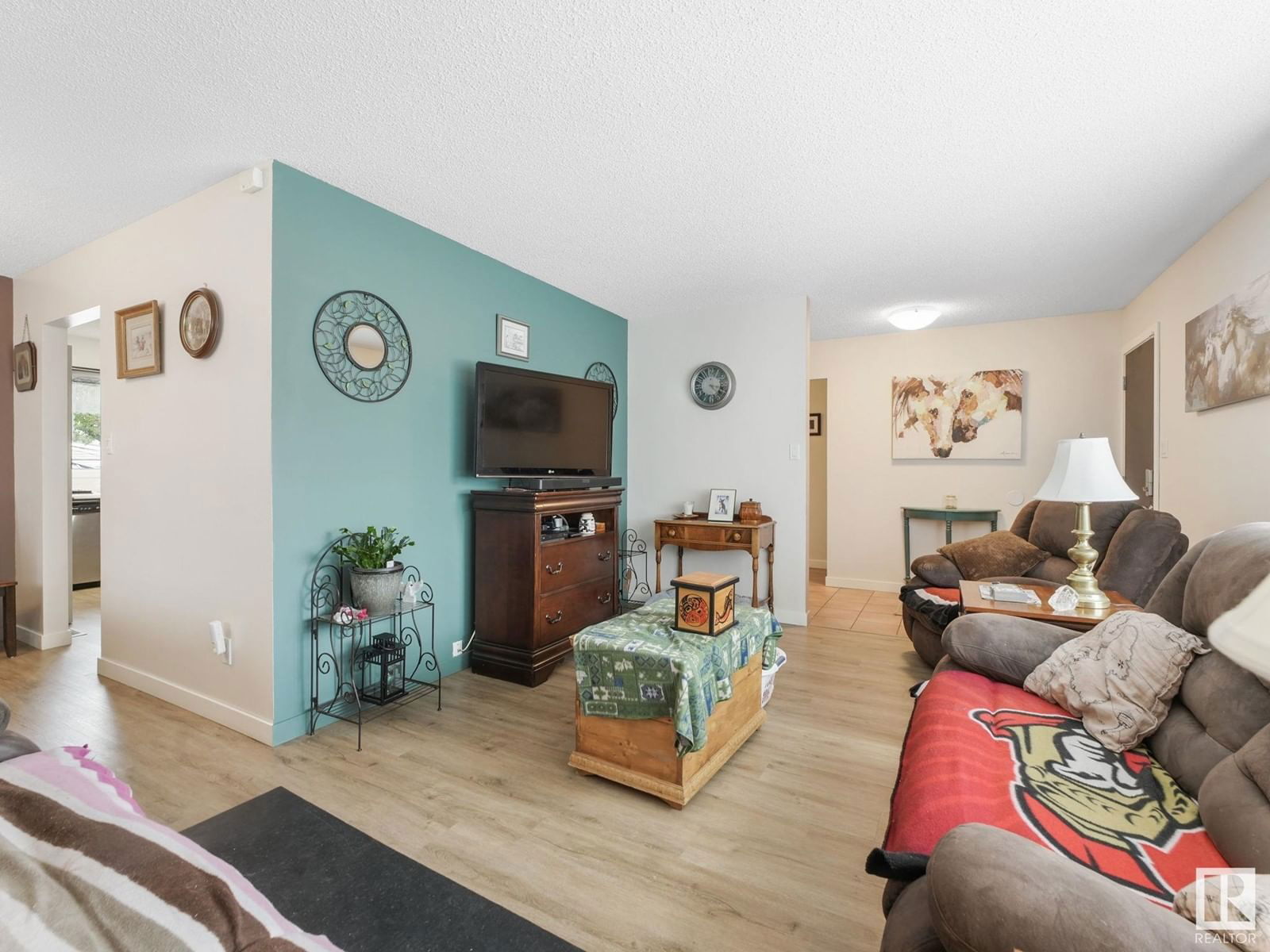7120 39 Av Edmonton, Alberta