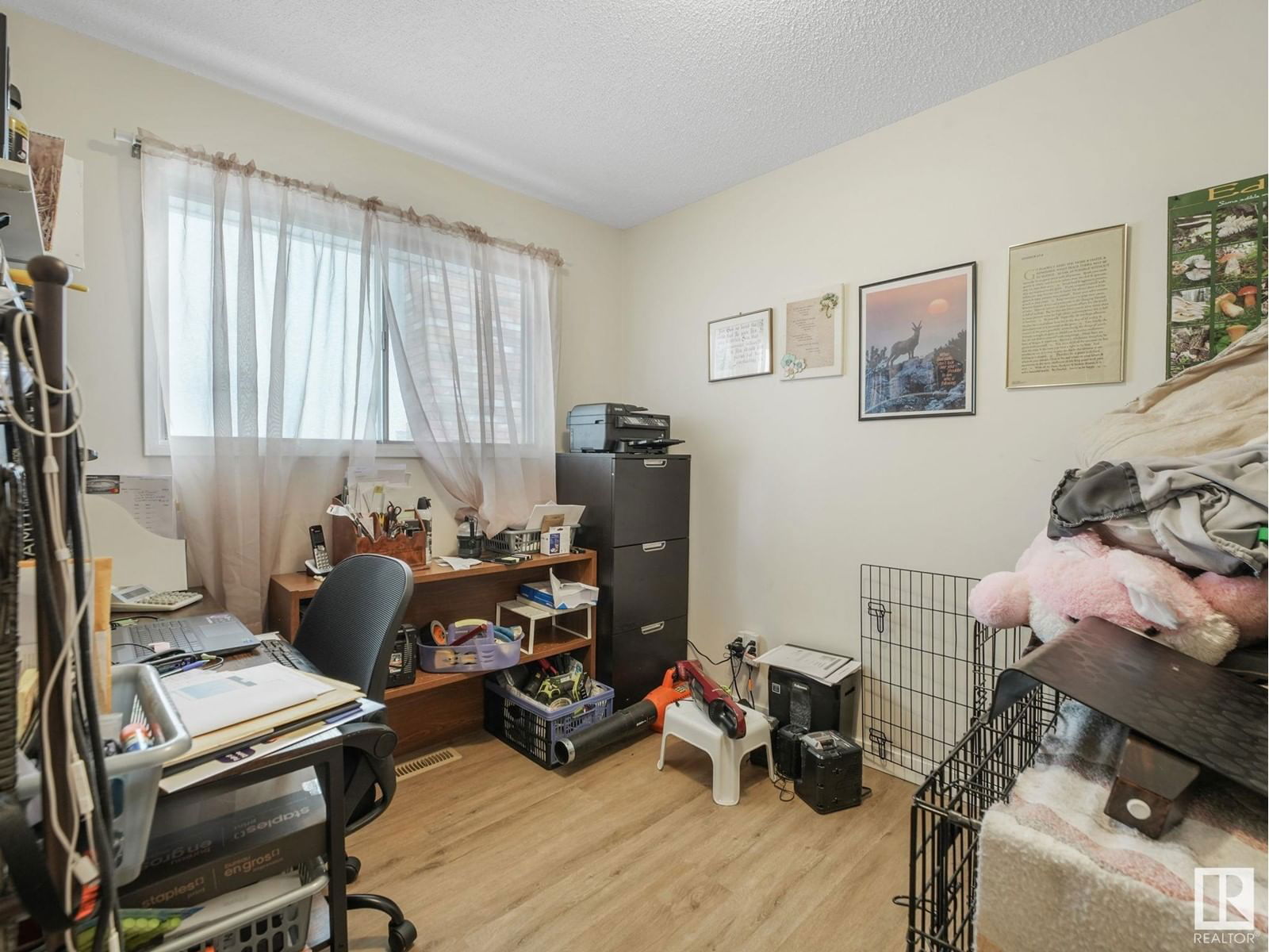 7120 39 Av Edmonton, Alberta