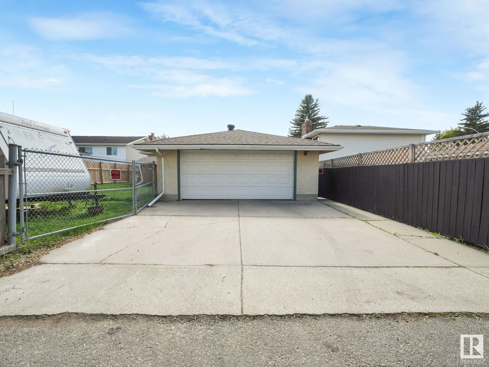 7120 39 Av Edmonton, Alberta