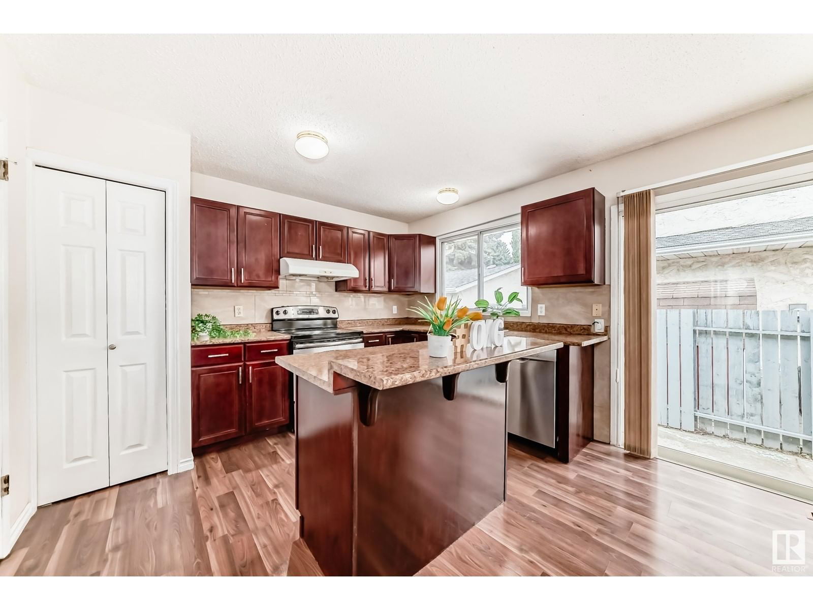 NW - 11820 152 AV Image 18