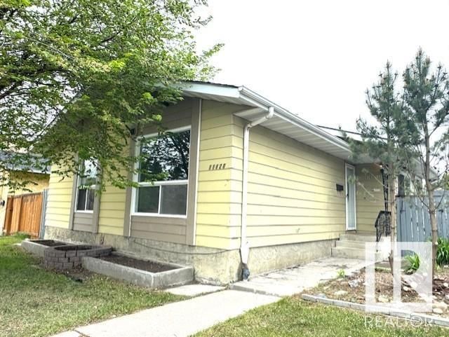 NW - 11820 152 AV Image 3