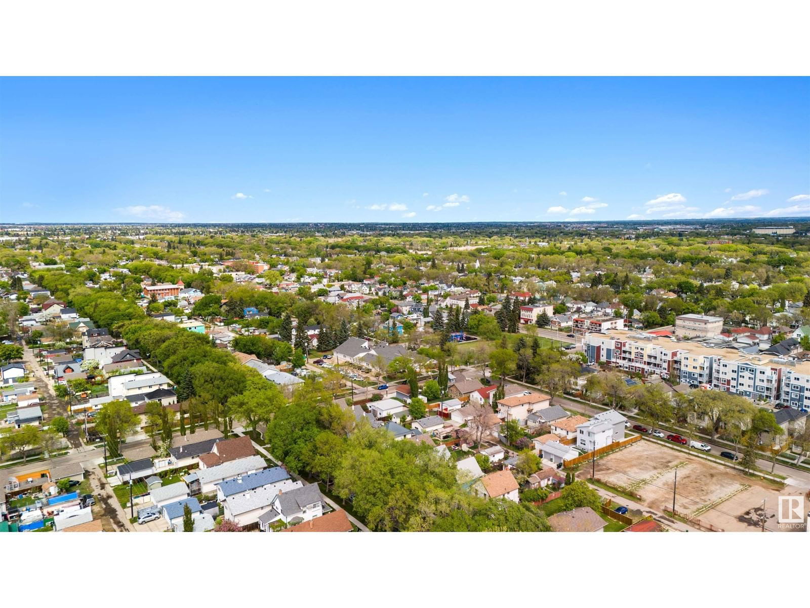 11325 96 St Edmonton, Alberta