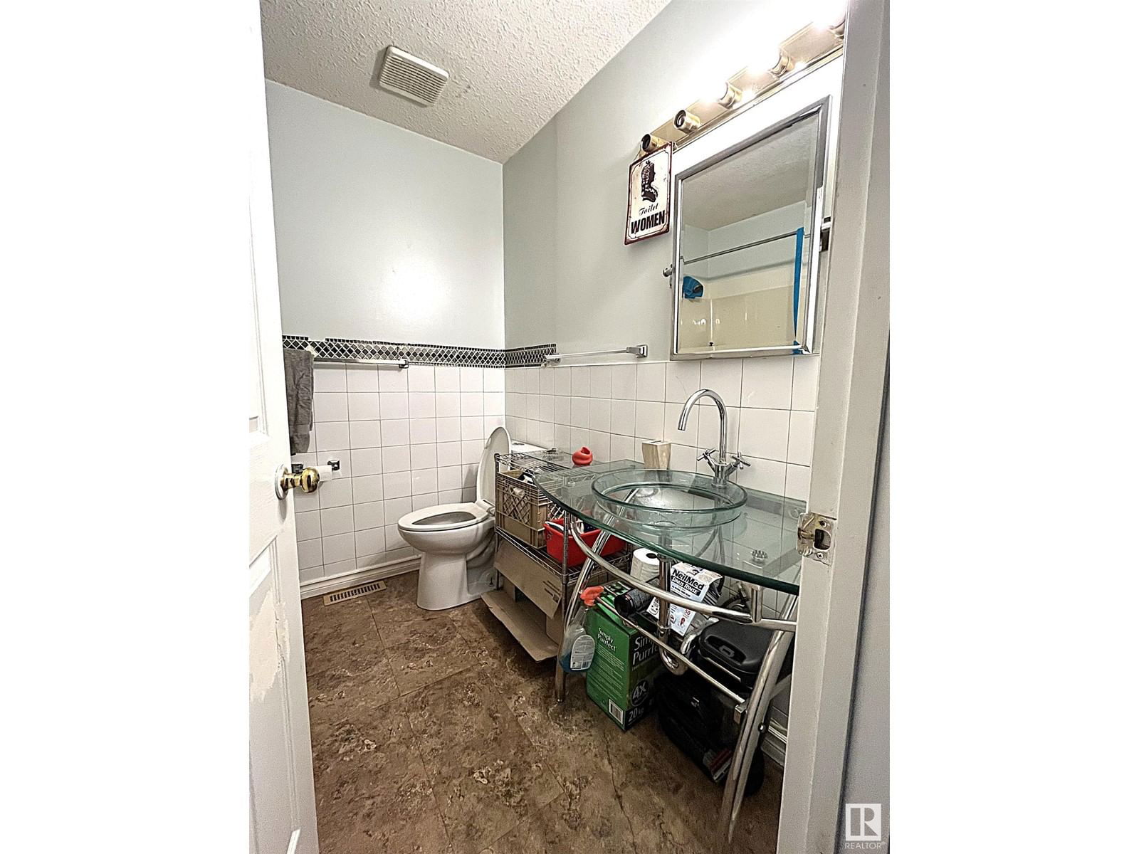 908 Jordan Cr Edmonton, Alberta