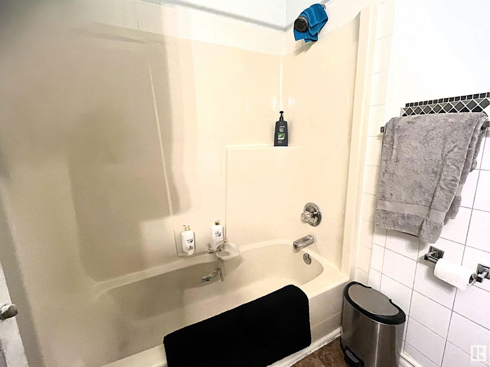 908 Jordan Cr Edmonton, Alberta
