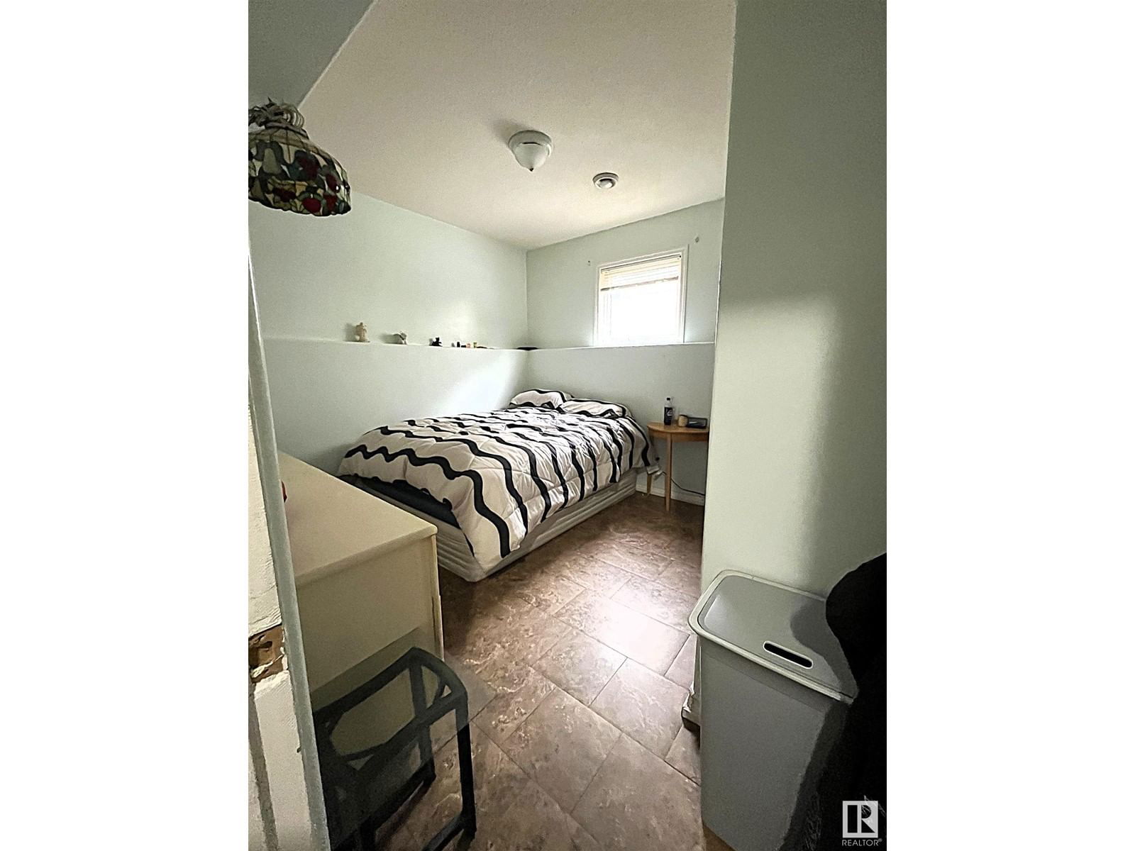 908 Jordan Cr Edmonton, Alberta