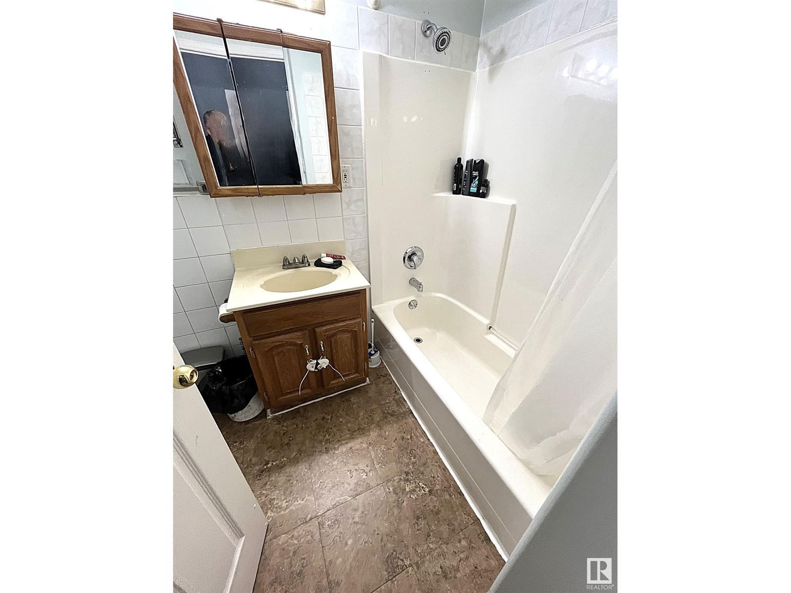 908 Jordan Cr Edmonton, Alberta