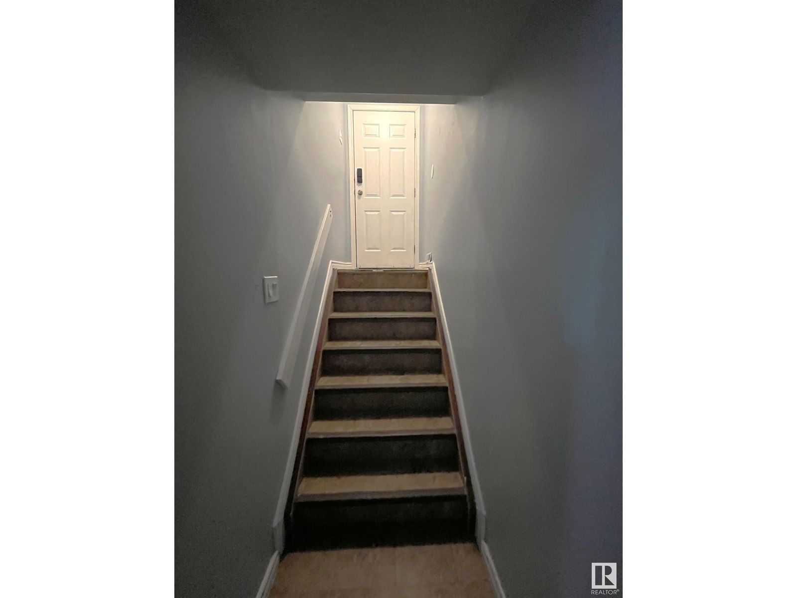 908 Jordan Cr Edmonton, Alberta