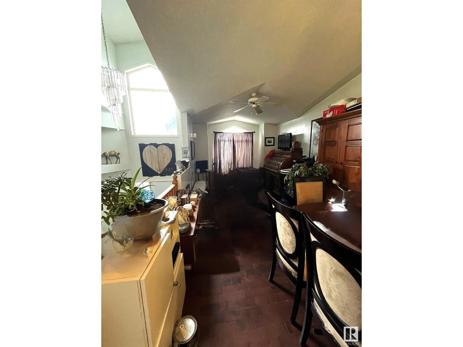 908 Jordan Cr Edmonton, Alberta